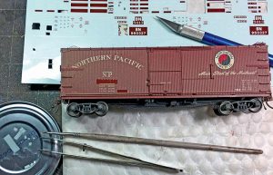 Northern Pacific Wood Boxcar in HO Scale