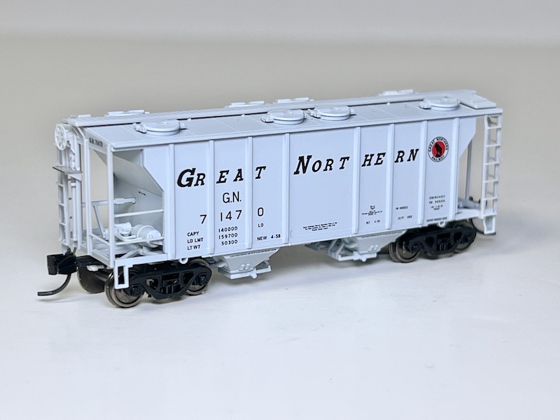 Micro-Trains Releases Pullman-Standard Covered Hoppers