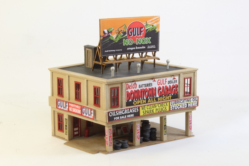 Bar Mills Scale Model Works’ Downtown Garage