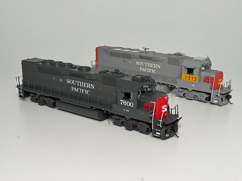 Athearn Releases HO Scale GP40P-2 Locomotives