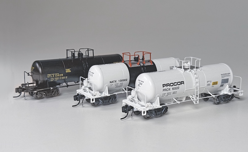 Athearn Genesis 13K Acid Tank Cars Arrive