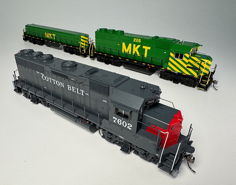 EMD GP40s Arrive from Rapido Trains