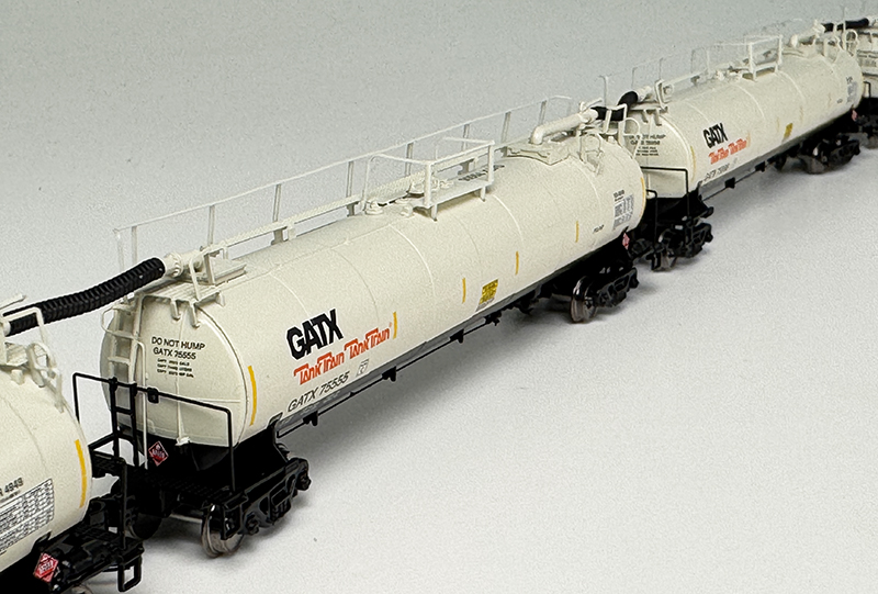 More Schemes for GATX TankTrain from Athearn