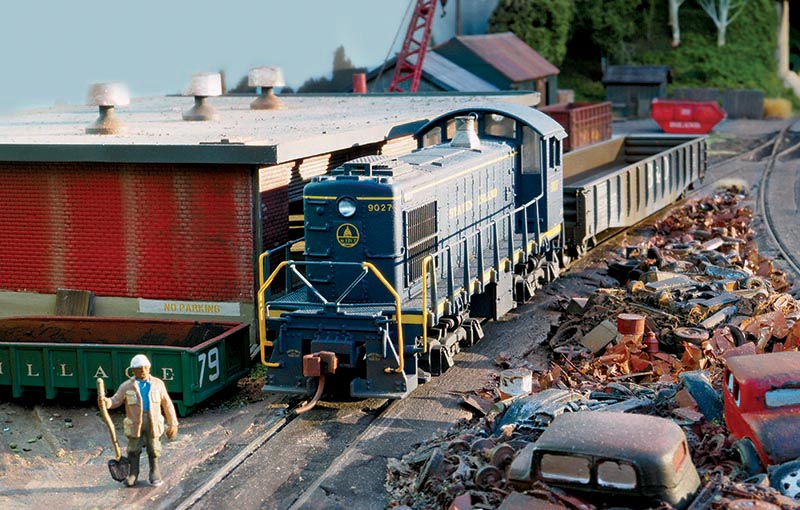 Roselli Bros. Scrapyard Micro Layout in HO