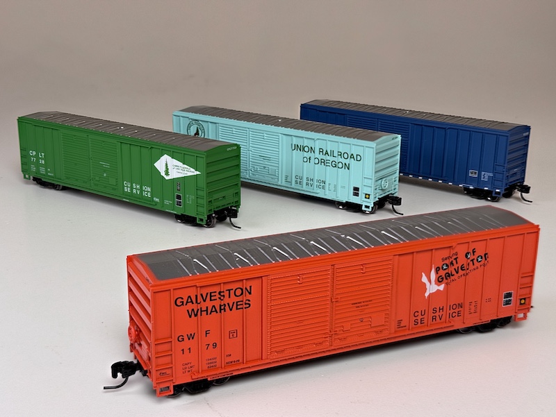 HO & N FMC 5077 Offset Double Door Boxcars from Athearn