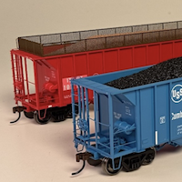 Newly retooled Ortner 5-Bay Rapid Discharge Hoppers from Athearn