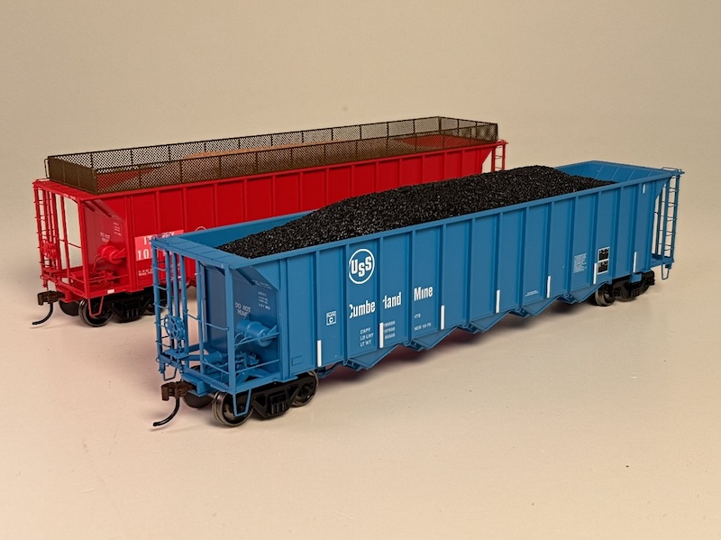 Newly retooled Ortner 5-Bay Rapid Discharge Hoppers from Athearn