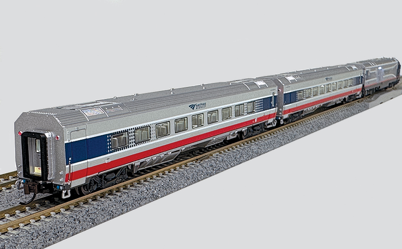 Bachmann’s Amtrak Midwest Siemens Venture Coaches in N Scale